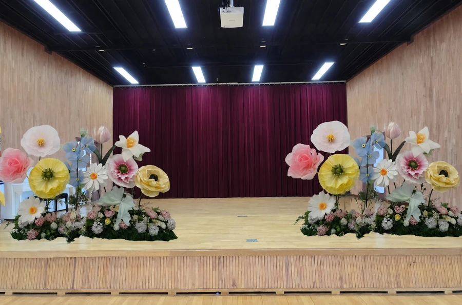 Giant Flower Stage Photo Zone Side Styling