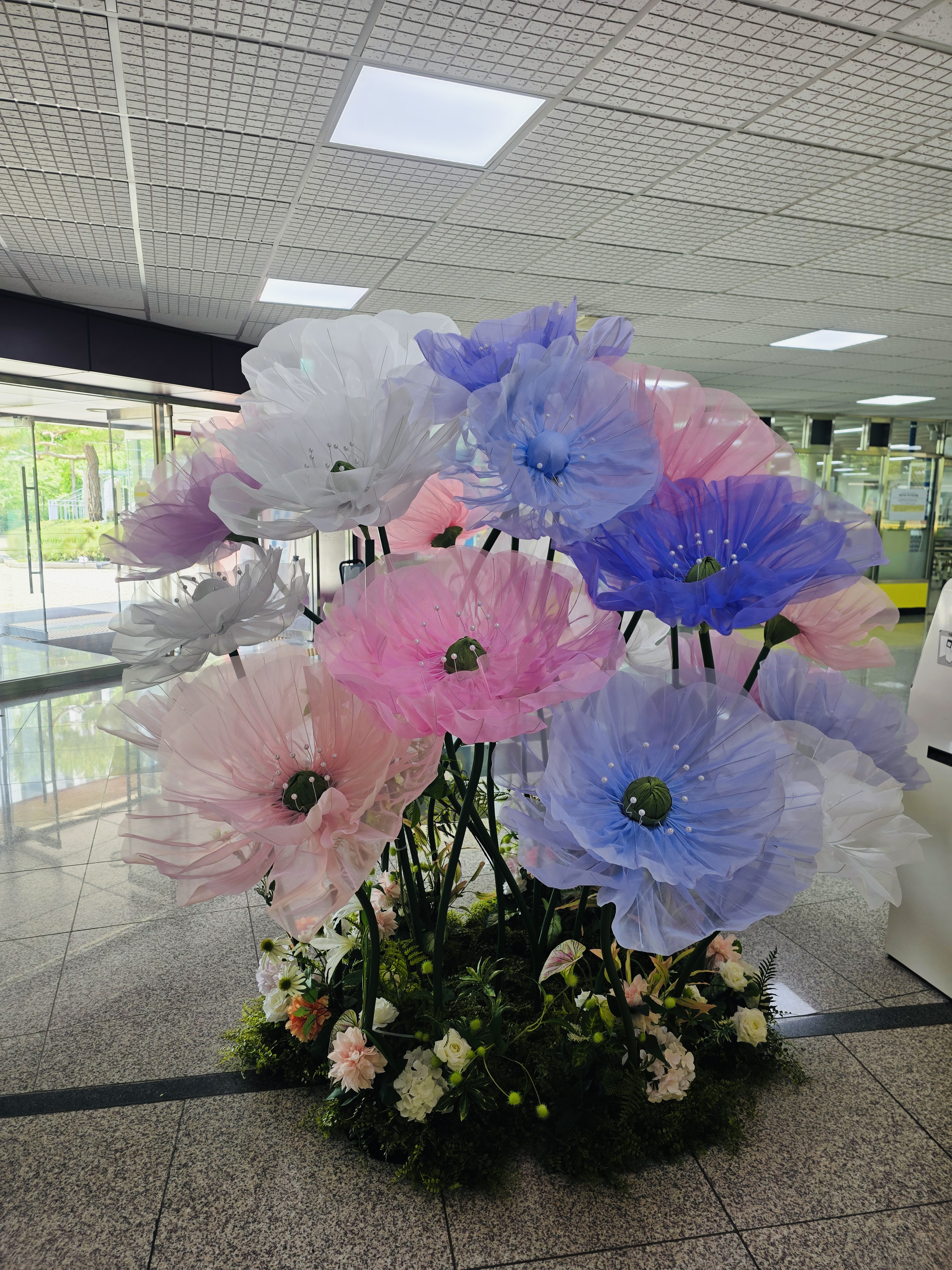 만월중학교 학부모 동아리 실크플라워 공예 수업 실크양귀비 전시 작품 갤러리 - 루아아뜰리에블룸 플라워 갤러리